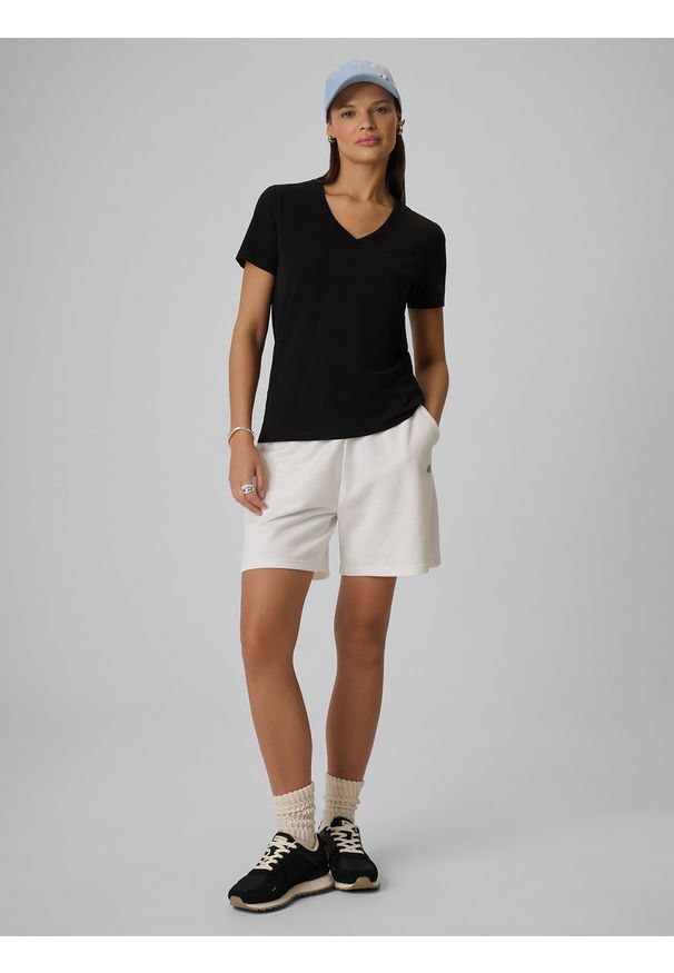 4f - 4F T-shirt regular gładki damski - czarny M. Okazja: na spacer, na co dzień. Typ kołnierza: dekolt w serek. Kolor: czarny. Materiał: materiał. Wzór: gładki. Styl: casual, klasyczny, sportowy