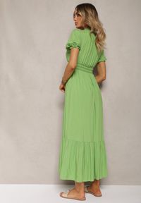 Renee - Jasnozielona Boho Sukienka z Bawełny o Kopertowym Fasonie Rissatina. Okazja: do pracy. Typ kołnierza: dekolt w kształcie V. Kolor: zielony. Materiał: bawełna. Typ sukienki: kopertowe. Styl: boho #3