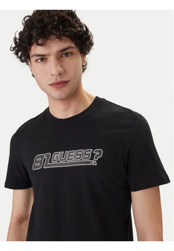 Guess T-Shirt Z6GI02 K2839 Czarny Regular Fit. Kolor: czarny. Materiał: bawełna