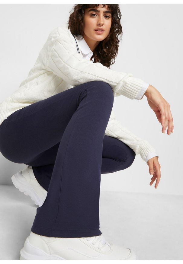 bonprix - Legginsy z poszerzanymi nogawkami. Kolor: niebieski. Materiał: bawełna
