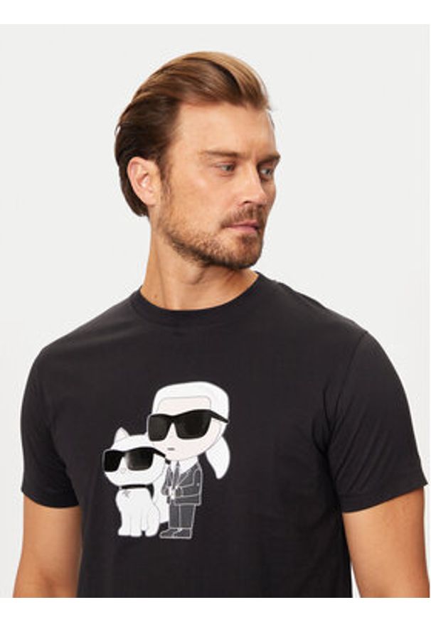 Karl Lagerfeld - KARL LAGERFELD T-Shirt 755061 544241 Czarny Regular Fit. Typ kołnierza: dekolt w karo. Kolor: czarny. Materiał: bawełna