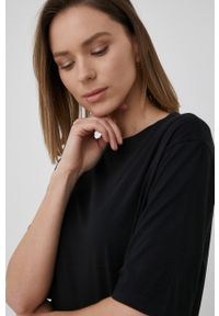 Armani Exchange sukienka bawełniana 3LYA90.YJ6VZ kolor czarny mini oversize. Kolor: czarny. Materiał: bawełna. Długość rękawa: krótki rękaw. Typ sukienki: oversize. Długość: mini #3