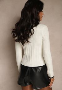 Renee - Beżowy Sweter z Wiskozą Ozdobnym Splotem i Kontrastową Lamówką Esapina. Kolor: beżowy. Materiał: wiskoza. Wzór: ze splotem. Styl: elegancki #5