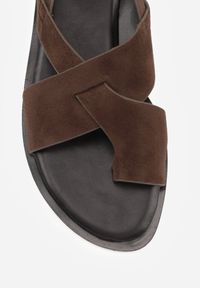 Born2be - Brązowe Sandały Vices w Stylu Japonek Melavella. Okazja: na co dzień. Zapięcie: sprzączka. Kolor: brązowy. Sezon: lato. Styl: casual #3