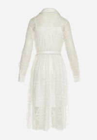 Born2be - Biała Rozkloszowana Sukienka Midi z Haftowanej Tkaniny Abdiela. Kolor: biały. Materiał: tkanina. Długość rękawa: na ramiączkach. Wzór: haft. Długość: midi #4