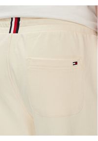 TOMMY HILFIGER - Tommy Hilfiger Spodnie dresowe Basic Branded MW0MW08388 Beżowy Regular Fit. Kolor: beżowy. Materiał: bawełna #3