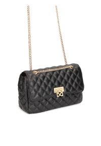Kazar - Czarna pikowana torebka z łańcuchem. Kolor: czarny. Wzór: gładki. Materiał: skórzane. Styl: casual. Rodzaj torebki: na ramię #10