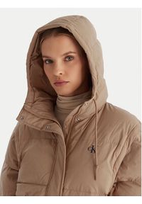 Calvin Klein Jeans Kurtka puchowa LV044D522G Beżowy Regular Fit. Kolor: beżowy. Materiał: syntetyk #3