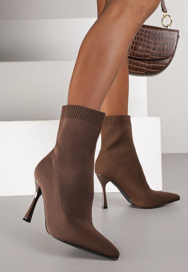 Renee - Brązowe Botki na Szpilce Vices z Elastyczną Cholewką Nallafia. Okazja: na co dzień. Kolor: brązowy. Szerokość cholewki: normalna. Obcas: na szpilce. Styl: glamour, casual, klasyczny