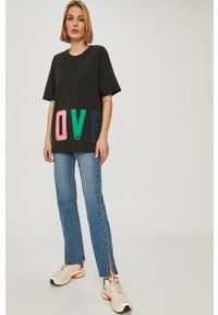 Love Moschino - T-shirt. Kolor: czarny. Wzór: aplikacja #4
