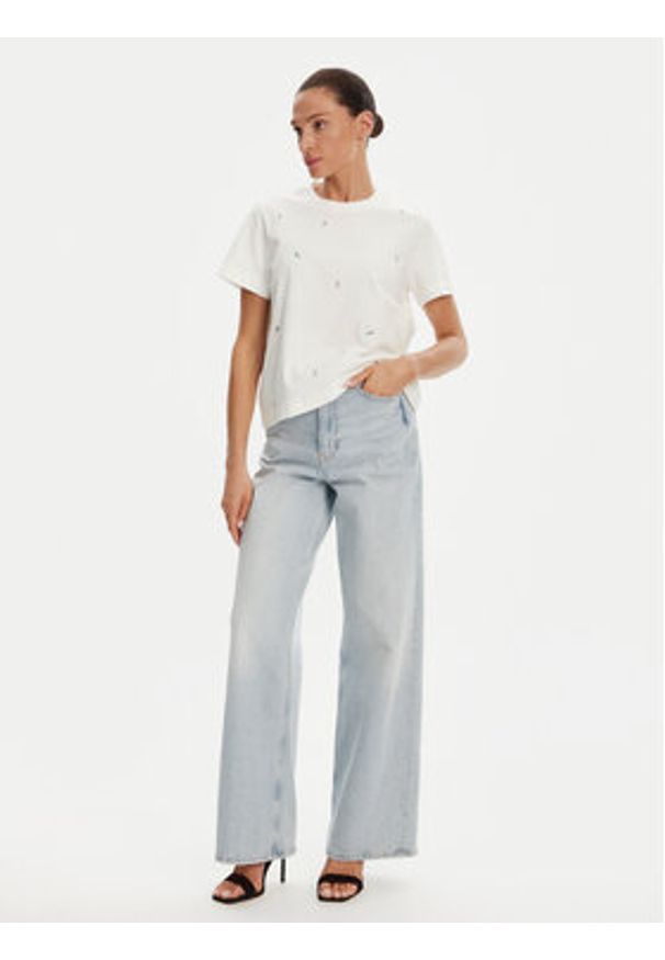 Vero Moda T-Shirt 10325318 Biały Regular Fit. Kolor: biały. Materiał: bawełna