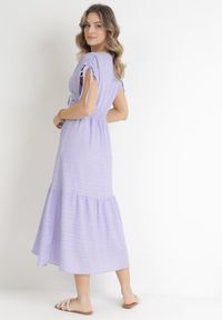 Born2be - Fioletowa Rozkloszowana Sukienka z Falbaną Atina. Kolor: fioletowy