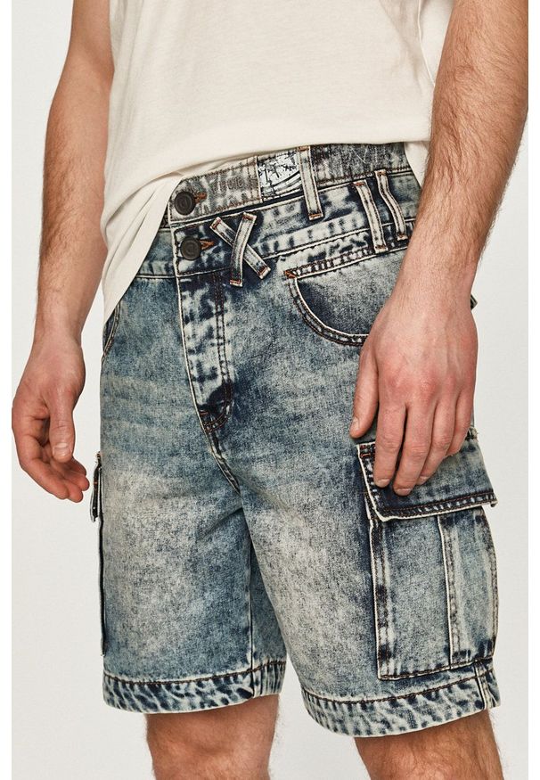 Desigual Szorty jeansowe 21SMDD01 męskie. Okazja: na co dzień. Kolor: niebieski. Materiał: jeans. Styl: casual