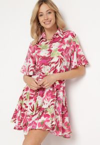 Born2be - Różowa Sukienka z Krótkim Rękawem Zapinana na Guziki z Materiałowym Paskiem i Falbanką Timaooni. Okazja: na co dzień. Kolor: różowy. Materiał: materiał. Długość rękawa: krótki rękaw. Sezon: wiosna, lato. Typ sukienki: rozkloszowane. Styl: casual, wizytowy #6