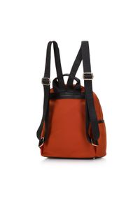 Wittchen - Damski plecak nylonowy z kieszeniami z przodu pomarańczowy. Kolor: pomarańczowy. Materiał: nylon. Wzór: aplikacja. Styl: elegancki #4