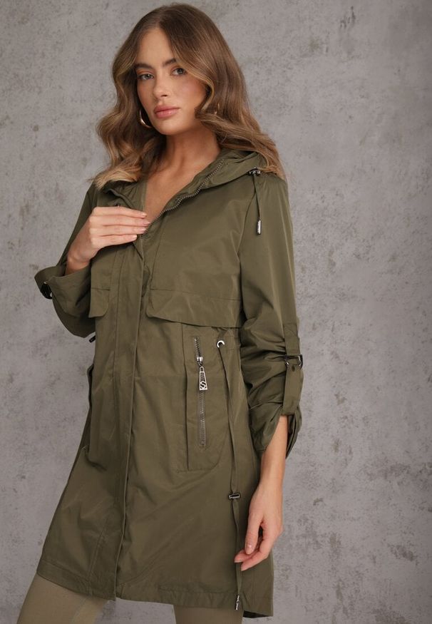 Renee - Zielona Przejściowa Kurtka Parka z Rękawami z Możliwością Podpięcia Tinarae. Okazja: na spacer. Kolor: zielony