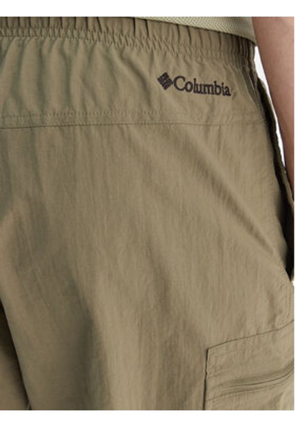 columbia - Columbia Szorty sportowe Mountaindale™ 2121471 Zielony Regular Fit. Kolor: zielony. Materiał: syntetyk