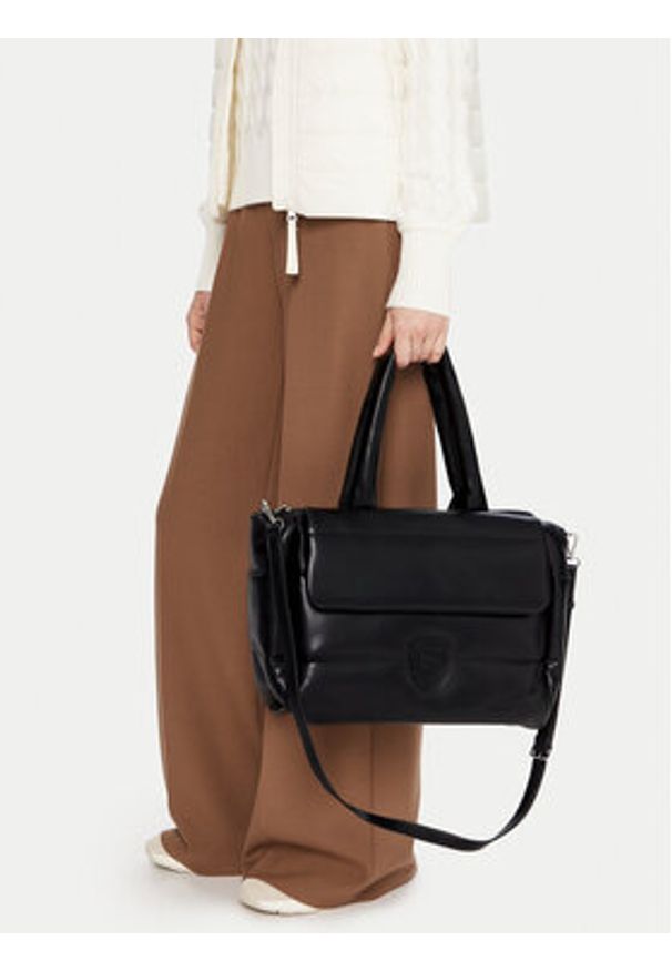 Blauer Torebka F5DELLA02/CUS Czarny. Kolor: czarny. Materiał: skórzane