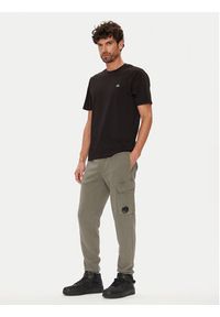 C.P. Company Spodnie dresowe 19CMSP720A006372R Zielony Regular Fit. Kolor: zielony. Materiał: bawełna #2