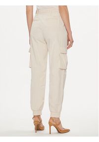 Guess Spodnie cargo W4RB18 WFVV0 Beżowy Cargo Fit. Kolor: beżowy. Materiał: syntetyk #5