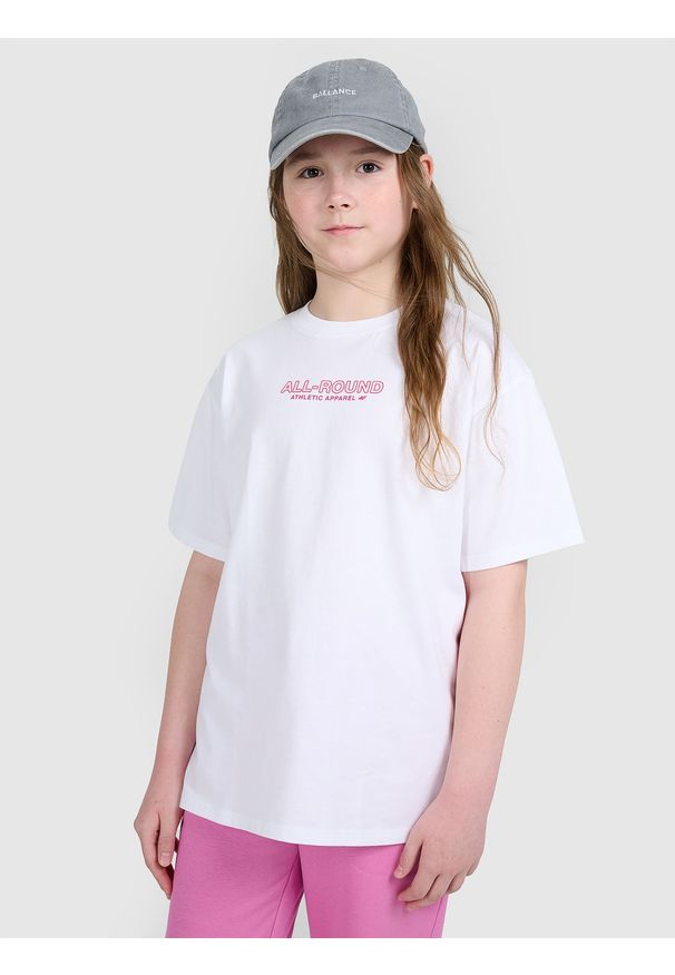 4f - 4F T-shirt oversize z nadrukiem dziewczęcy - biały 134 (8-9 lat). Okazja: na co dzień. Kolor: biały. Materiał: jersey, bawełna. Długość rękawa: krótki rękaw. Długość: krótkie. Wzór: nadruk. Sezon: lato. Styl: sportowy, klasyczny, casual