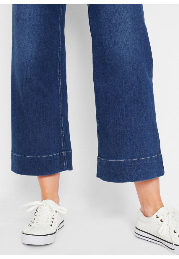 bonprix - Bardzo miękkie jeansy 7/8, culotte. Okazja: do pracy. Kolor: niebieski