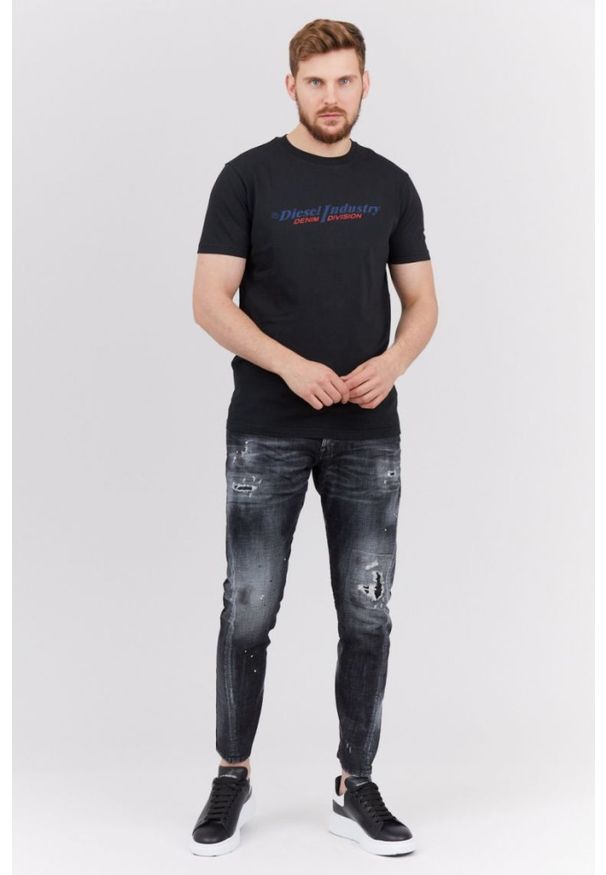 Diesel - DIESEL Czarny t-shirt męski z granatowym logo, Rozmiar L. Kolor: czarny. Materiał: prążkowany
