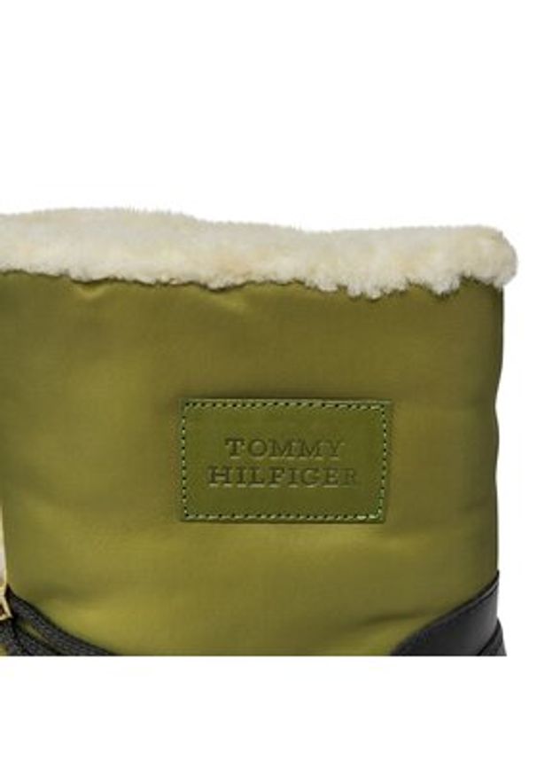 TOMMY HILFIGER - Tommy Hilfiger Śniegowce Tommy Essential Snowboot FW0FW07504 Zielony. Kolor: zielony. Materiał: materiał