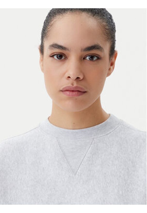 Champion Bluza 117871 Szary Regular Fit. Kolor: szary. Materiał: bawełna