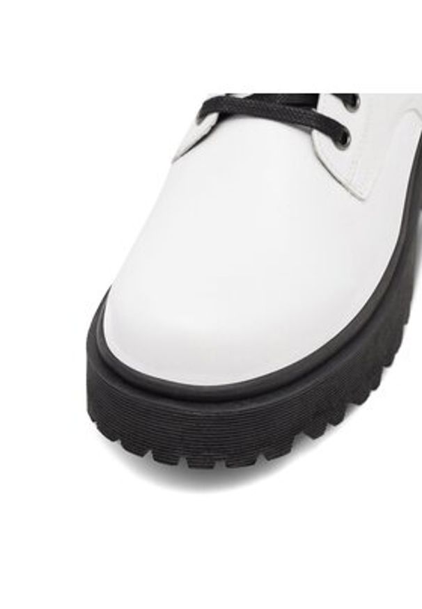 Lasocki Trapery WB-ALESSIA-11 Biały. Kolor: biały. Materiał: skóra