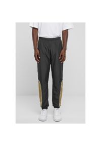 Spodnie dresowe Urban Classics. Kolor: czarny. Materiał: dresówka. Sport: bieganie #1