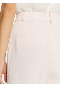 Guess Spodnie materiałowe W4YB30 WFWX2 Różowy Regular Fit. Kolor: różowy. Materiał: syntetyk #4
