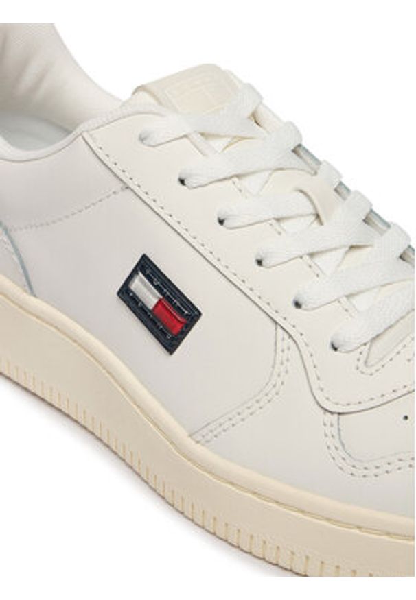 Tommy Jeans Sneakersy Tjw Basket EN0EN02980 Biały. Kolor: biały. Materiał: skóra