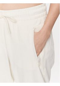 Marc Aurel Spodnie materiałowe 1651 2303 93180 Biały Regular Fit. Kolor: biały. Materiał: bawełna #3