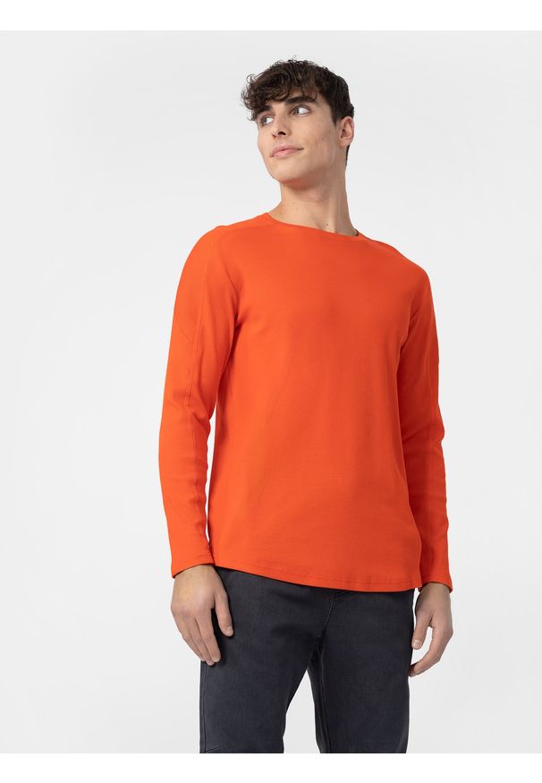 4f - Longsleeve regular w prążki męski. Kolor: pomarańczowy. Materiał: bawełna, materiał, elastan. Długość rękawa: długi rękaw. Wzór: prążki