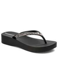 Czarne Japonki Ipanema Letnie Obuwie Damskie. Okazja: na co dzień, na plażę. Kolor: czarny. Materiał: mesh, materiał. Sezon: lato. Obcas: na platformie. Styl: elegancki, casual