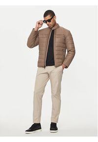 Guess Kurtka zimowa M4YL16 WFHD0 Brązowy Regular Fit. Kolor: brązowy. Materiał: syntetyk. Sezon: zima #5