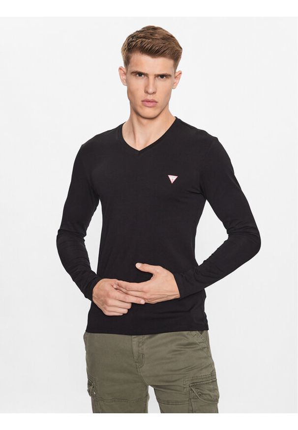 Guess Longsleeve M2YI08 J1314 Czarny Slim Fit. Kolor: czarny. Materiał: bawełna. Długość rękawa: długi rękaw