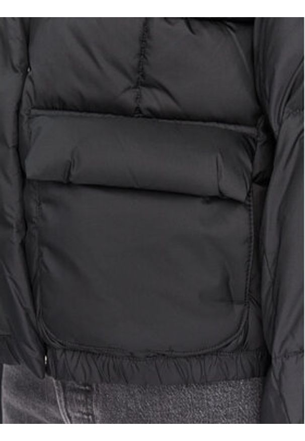 Levi's® Kurtka zimowa Baby Trapeze A5896-0002 Czarny Regular Fit. Kolor: czarny. Materiał: syntetyk. Sezon: zima