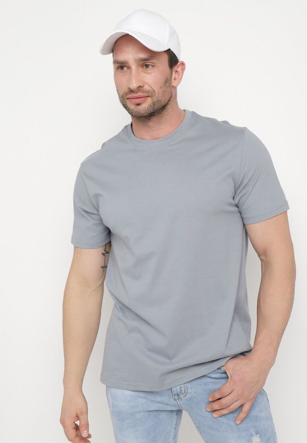 Born2be - Jasnoniebieska Koszulka Pixyphe. Okazja: na co dzień. Kolor: niebieski. Styl: elegancki, casual, klasyczny