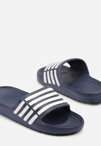 Born2be - Granatowo-Białe Piankowe Klapki w Sportowym Stylu w Paski Zirivane. Okazja: na plażę, na co dzień, na spacer. Kolor: niebieski. Wzór: paski. Sezon: lato. Styl: sportowy #4
