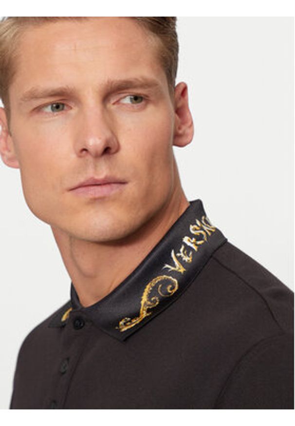 Versace Jeans Couture Polo 77GAGT06 Czarny Regular Fit. Typ kołnierza: polo. Kolor: czarny. Materiał: bawełna