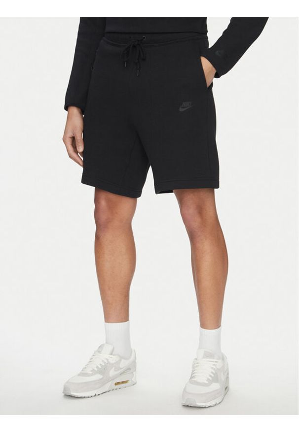 Nike Szorty sportowe FB8171 Czarny Regular Fit. Kolor: czarny. Materiał: syntetyk, bawełna. Styl: sportowy