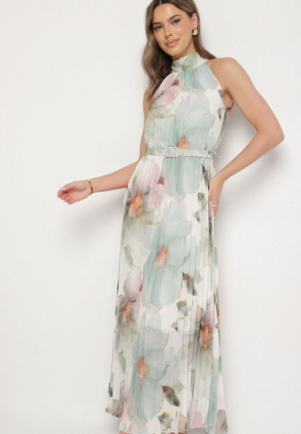 Born2be - Zielona Sukienka z Plisami Wiązaniem i Paskiem z Klamrą Nitenna. Okazja: na co dzień, na imprezę. Kolor: zielony. Długość rękawa: bez rękawów. Typ sukienki: rozkloszowane. Styl: elegancki, klasyczny, casual