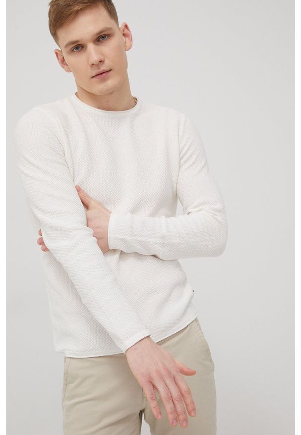 Jack & Jones sweter męski kolor beżowy lekki. Okazja: na co dzień. Kolor: beżowy. Materiał: dzianina. Długość rękawa: długi rękaw. Długość: długie. Styl: casual