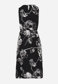 Born2be - Czarna Sukienka w Kwiaty o Rozkloszowanym Kroju z Gumką w Talii Neleldi. Okazja: na co dzień. Typ kołnierza: dekolt w serek. Kolor: czarny. Materiał: jeans. Długość rękawa: na ramiączkach. Wzór: kwiaty. Styl: casual, elegancki #2