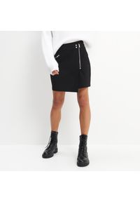 Mohito - Asymetryczna spódnica - Czarny. Kolor: czarny #1