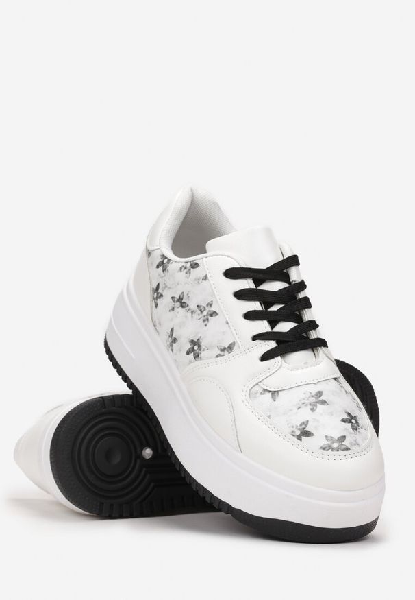 Born2be - Biało-Czarne Sneakersy na Platformie Zdobione Printem Kwiaty Alilena. Kolor: biały. Materiał: jeans. Wzór: aplikacja, kwiaty, nadruk. Obcas: na platformie