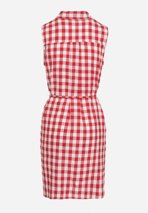 Born2be - Czerwono-Biała Sukienka Koszulowa z Wiskozy z Materiałowym Paskiem w Talii Rivasolin. Okazja: na spacer, na co dzień. Kolor: czerwony. Materiał: wiskoza, materiał. Sezon: lato. Typ sukienki: koszulowe. Styl: casual