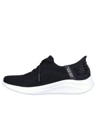 skechers - Buty do chodzenia damskie Skechers Ultra Flex 3.0. Kolor: czarny. Materiał: materiał, syntetyk. Szerokość cholewki: normalna. Sport: turystyka piesza